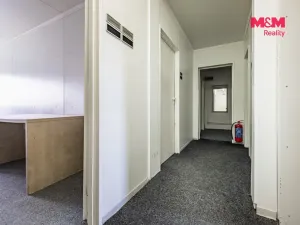 Prodej obchodního prostoru, Bernartice, 290 m2