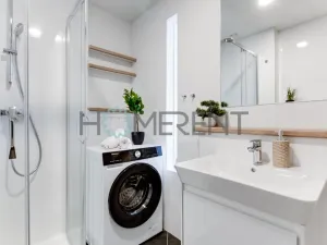 Pronájem bytu 1+kk, Praha - Smíchov, Plzeňská, 31 m2