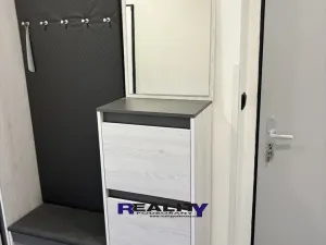 Prodej bytu 2+1, Vroutek, Husova, 60 m2