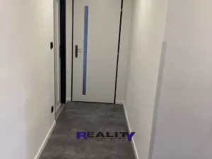 Prodej bytu 2+1, Vroutek, Husova, 60 m2