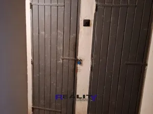 Prodej bytu 2+1, Vroutek, Husova, 60 m2