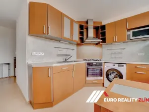 Pronájem bytu 2+1, Zlín, Dřevnická, 66 m2