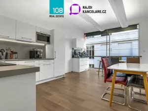 Pronájem kanceláře, Praha - Karlín, Křižíkova, 747 m2