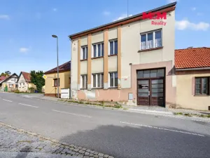 Prodej rodinného domu, Černovice, Mariánské náměstí, 237 m2