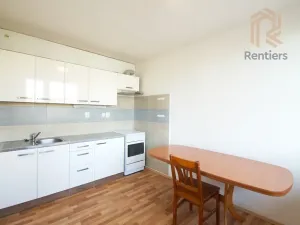 Pronájem bytu 3+1, Praha - Prosek, Veltruská, 59 m2
