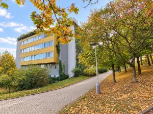 Pronájem bytu 1+kk, Praha - Troja, Vřesová, 26 m2