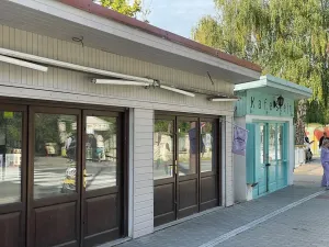 Prodej obchodního prostoru, Karlštejn, 54 m2