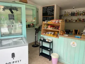 Prodej obchodního prostoru, Karlštejn, 54 m2