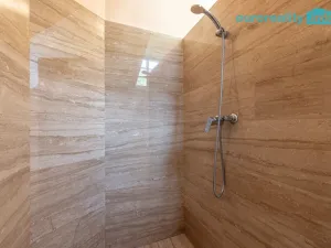 Pronájem obchodního prostoru, Karlovy Vary, Zámecký vrch, 20 m2