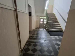 Prodej bytu 1+1, Znojmo, náměstí Republiky, 42 m2