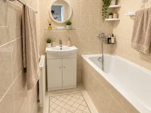 Pronájem bytu 3+kk, Klášterec nad Ohří - Miřetice u Klášterce nad Ohří, Královéhradecká, 63 m2