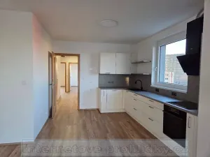 Pronájem bytu 2+kk, Praha - Modřany, 60 m2