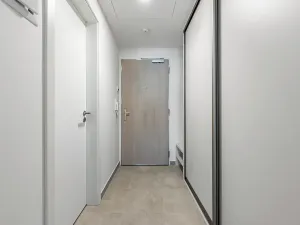 Pronájem bytu 1+kk, Praha - Hloubětín, Poděbradská, 32 m2