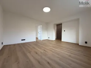 Prodej bytu 3+1, Meziboří, Májová, 57 m2