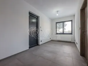 Pronájem kanceláře, Praha - Strašnice, Květnická, 27 m2