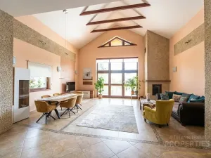 Prodej rodinného domu, Hostivice, U Lindbetonky, 245 m2