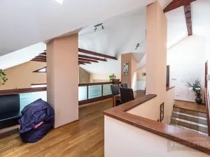 Prodej rodinného domu, Hostivice, U Lindbetonky, 245 m2
