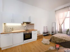 Prodej bytu 1+kk, Plzeň - Jižní Předměstí, Krátká, 27 m2