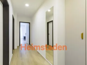 Pronájem bytu 2+kk, Praha - Holešovice, U Pergamenky, 55 m2