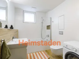 Pronájem bytu 2+kk, Praha - Holešovice, U Pergamenky, 57 m2