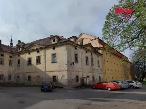 Prodej historického objektu, Doksany, 1751 m2