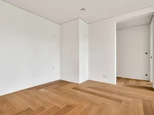 Prodej bytu 4+kk, Praha - Holešovice, Komunardů, 181 m2