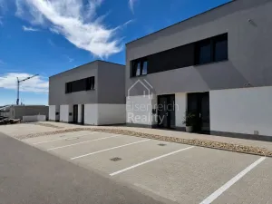 Prodej bytu 3+kk, Hradec Králové - Slatina, Pod Spáleníkem, 94 m2