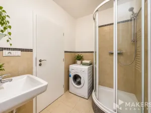 Prodej ubytování, Praha - Smíchov, Plzeňská, 70 m2