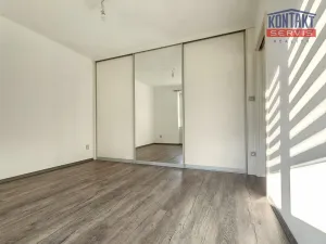 Prodej bytu 2+1, Jindřichův Hradec - Otín, 57 m2