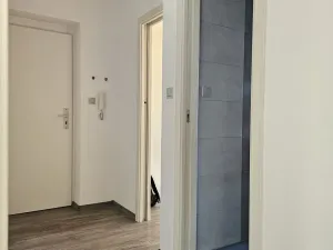 Prodej bytu 2+1, Jindřichův Hradec - Otín, 57 m2