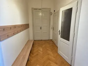 Pronájem kanceláře, Praha - Holešovice, U průhonu, 64 m2