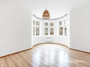 Pronájem bytu 2+1, Praha - Smíchov, Pod Barvířkou, 52 m2