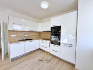 Pronájem bytu 2+kk, Olomouc, Edvarda Beneše, 58 m2