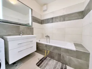 Pronájem bytu 2+kk, Olomouc, Edvarda Beneše, 58 m2