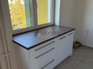 Pronájem bytu 4+1, Praha, Hrusická, 75 m2