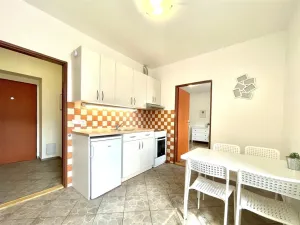 Pronájem bytu 1+1, Praha - Smíchov, Radlická, 35 m2
