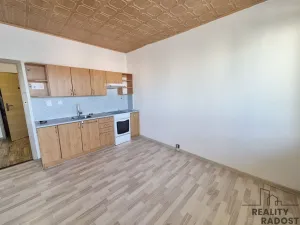 Pronájem bytu 1+kk, Třinec, Lidická, 32 m2
