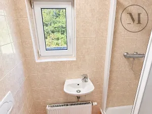 Pronájem rodinného domu, Chroboly, 190 m2