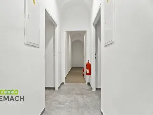 Pronájem bytu 1+1, Náchod, Masarykovo náměstí, 74 m2