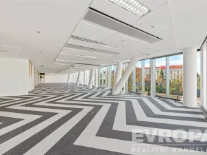Pronájem kanceláře, Praha - Holešovice, Plynární, 648 m2