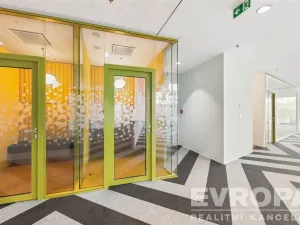 Pronájem kanceláře, Praha - Holešovice, Plynární, 648 m2