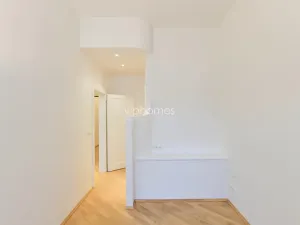 Pronájem bytu 4+kk, Praha - Nové Město, Odborů, 100 m2