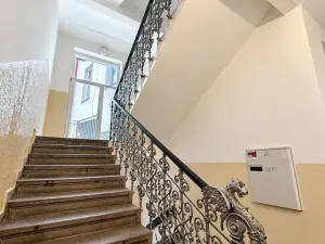 Prodej bytu 2+kk, Praha - Vršovice, Krymská, 39 m2