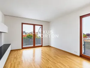 Pronájem bytu 3+kk, Praha - Uhříněves, V bytovkách, 143 m2