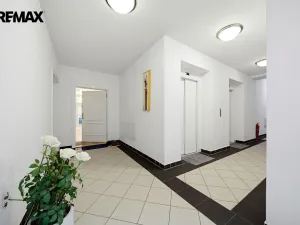 Prodej bytu 3+1, Karlovy Vary, Mariánskolázeňská, 141 m2