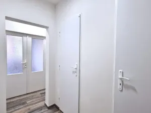 Pronájem bytu 2+kk, Praha - Kamýk, Cuřínova, 43 m2