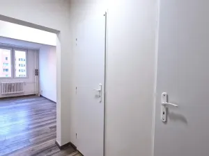 Pronájem bytu 2+kk, Praha - Kamýk, Cuřínova, 43 m2