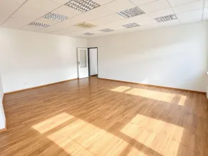 Pronájem kanceláře, Praha - Žižkov, Hartigova, 145 m2