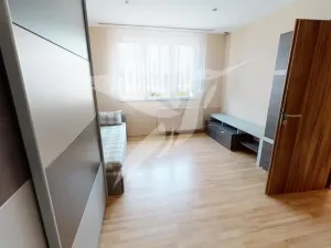 Pronájem bytu 1+1, Líně, Vodárenská, 36 m2