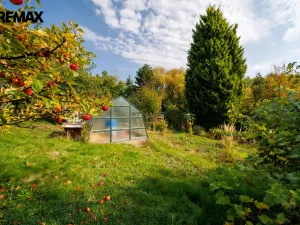 Prodej zahrady, Lom, 807 m2